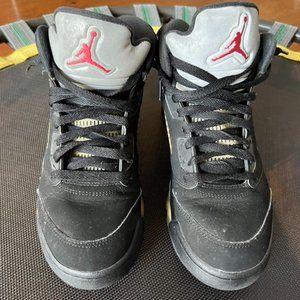 Jordan 5 Black Metallic Size 9 slightly used